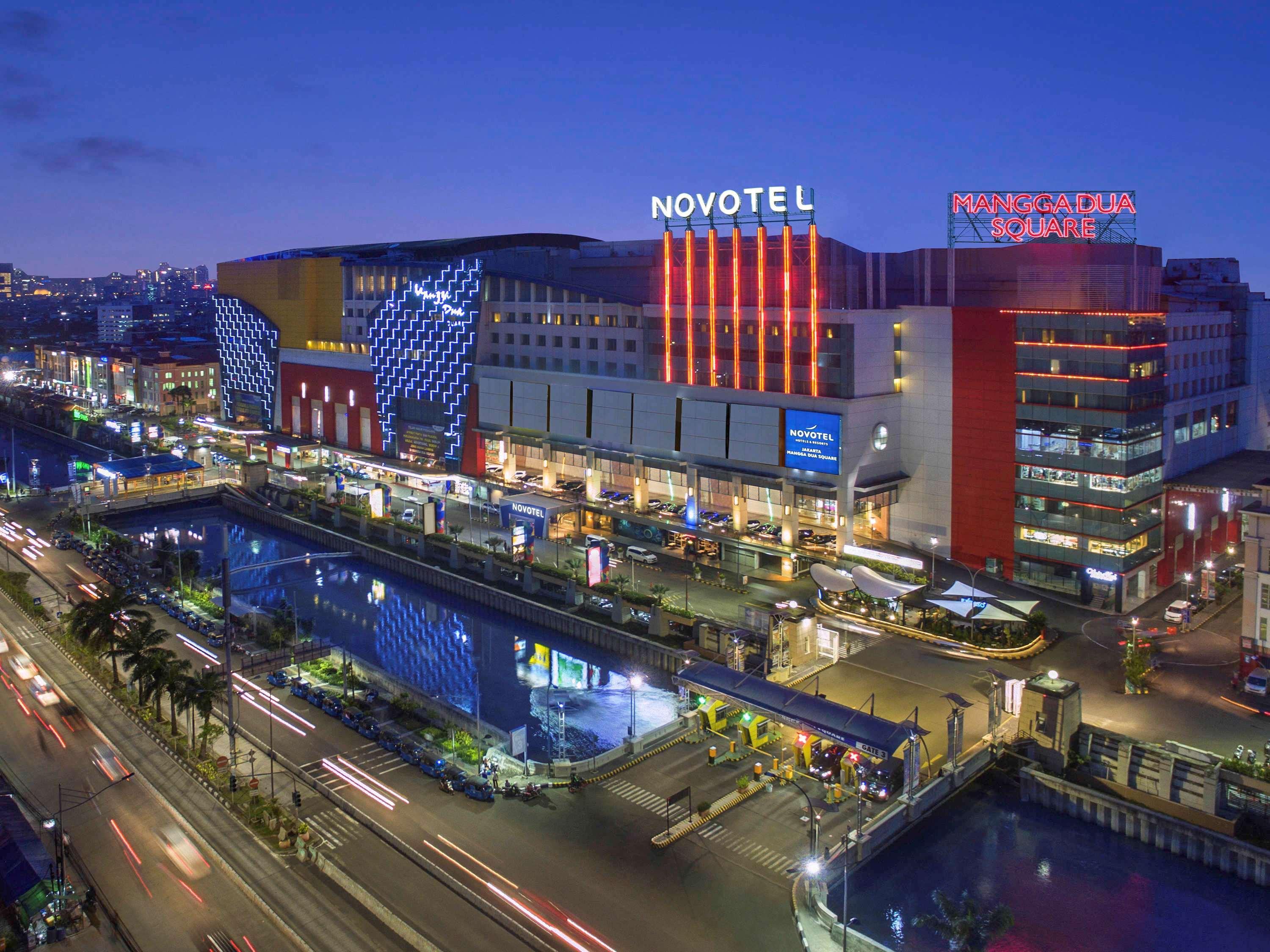 Novotel Jakarta Mangga Dua Square Exterior photo